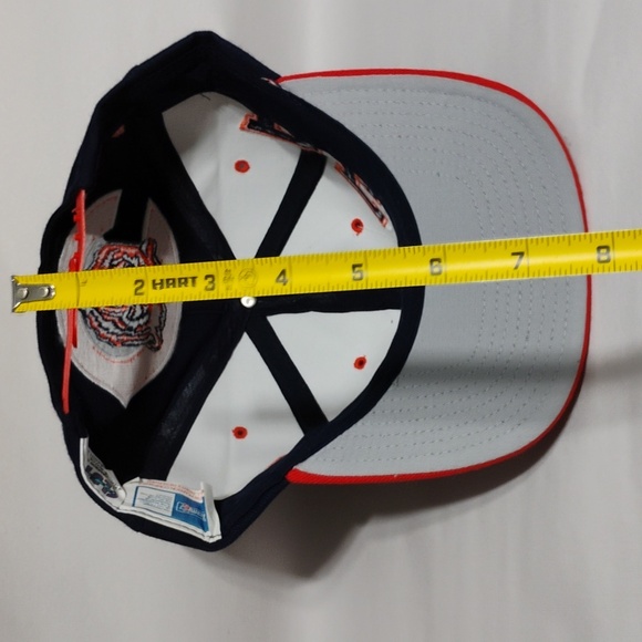 RARE! Bears Vintage Embroidered Logo Snap Back Cap 100% Wool (Office)
